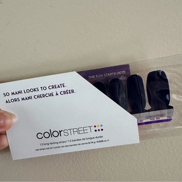 Colorstreet - Limited - Open Book - Picture 1 of 4